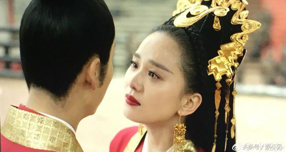 元凌让卿尘离开自己了吗？卿尘已经爱上湛王了？