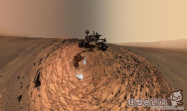 “好奇号”火星探测器晒自拍 与岩石合影(组图)