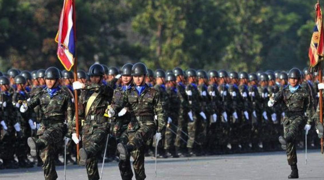 泰国女兵为啥蹦蹦跳跳，泰国为什么男人怕征兵(图1)